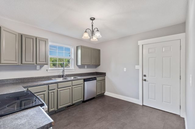 2500 SE Woodland Drive SE, Cleveland, TN 37323