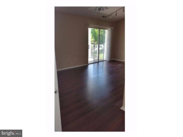 321 WALDEN CIR, Robbinsville, NJ 08691