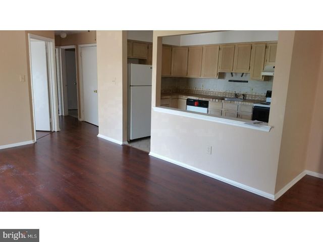 321 WALDEN CIR, Robbinsville, NJ 08691