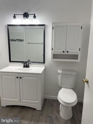 321 WALDEN CIR, Robbinsville, NJ 08691
