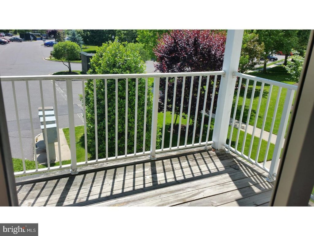 321 WALDEN CIR, Robbinsville, NJ 08691