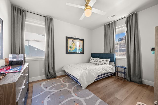 886 S WINTER LN, North Salt Lake, UT 84054