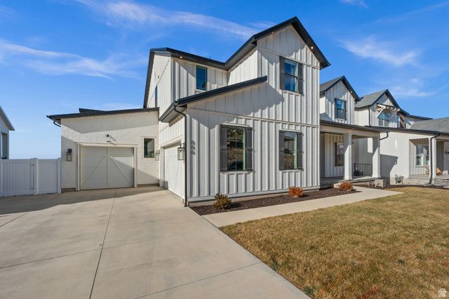 886 S WINTER LN, North Salt Lake, UT 84054