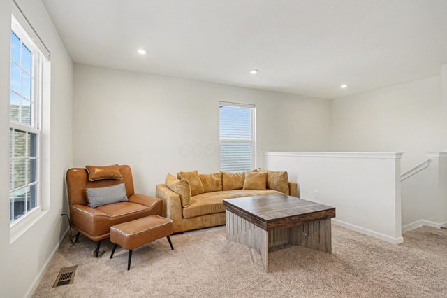 1904 Pomodoro Drive, Hilliard, OH 43026