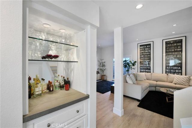 811 W 15th 2B, Newport Beach, CA 92663