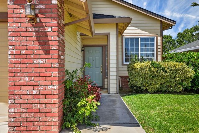 6111 Laguna Vale Way, Elk Grove, CA 95758