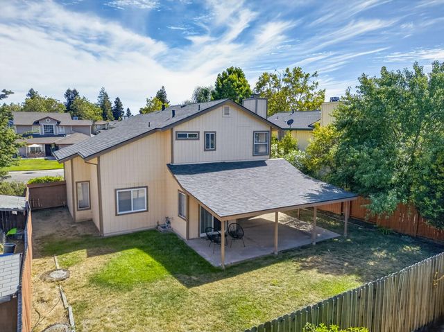 6111 Laguna Vale Way, Elk Grove, CA 95758