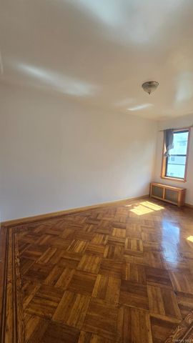 8812 86th Street, Woodhaven, NY 11421