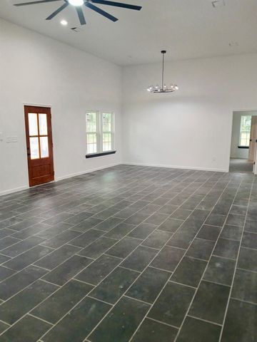 977 County Road 2112, Liberty, TX 77575