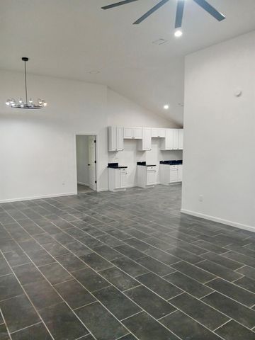 977 County Road 2112, Liberty, TX 77575