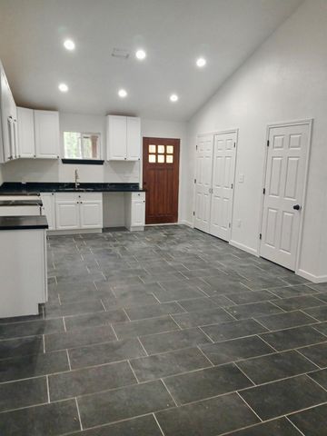 977 County Road 2112, Liberty, TX 77575