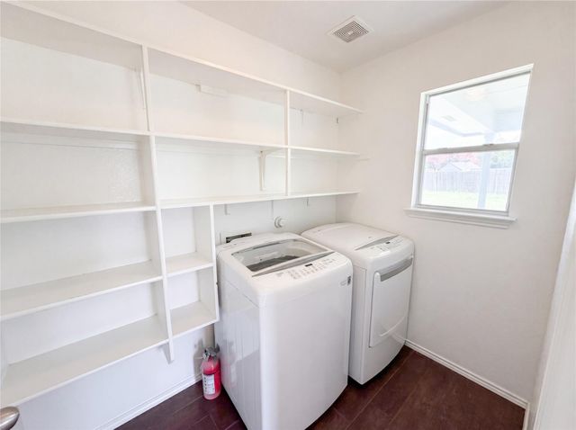 12816 Wooly Bucket CV, Elgin, TX 78621