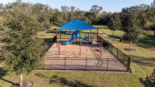 669 JUPITER BEACH ROAD, Groveland, FL 34736