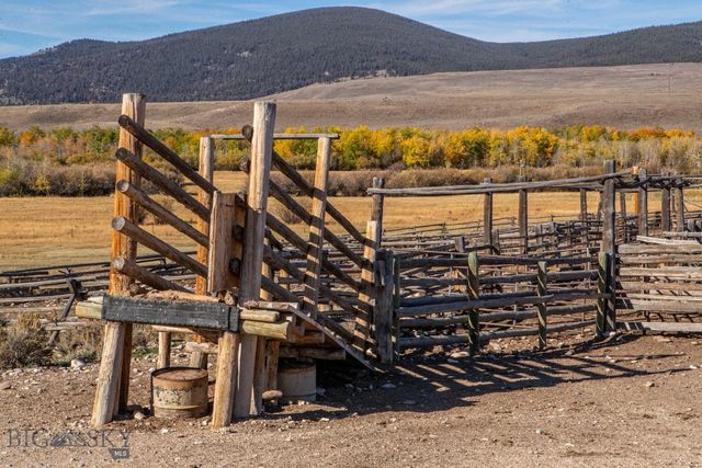 3007 Coyote Creek, Dillon, MT 59725