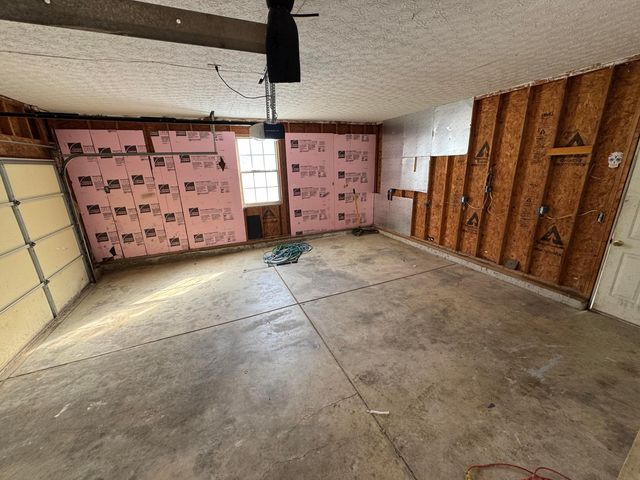 18734 Griffith Road, Logan, OH 43138