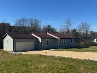 18734 Griffith Road, Logan, OH 43138