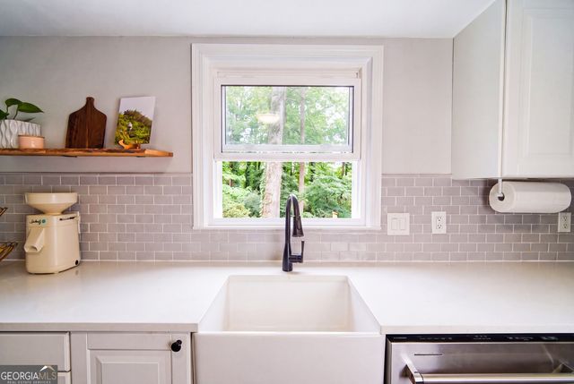 785 Spalding Drive, Sandy Springs, GA 30328