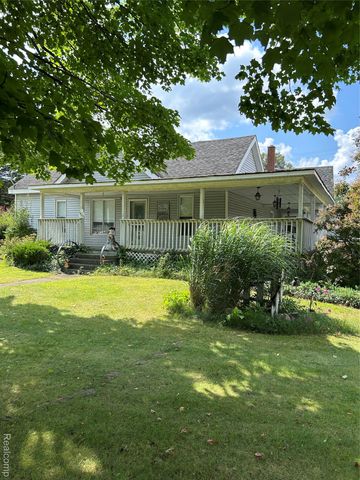 1429 E Caro Road, Caro, MI 48723
