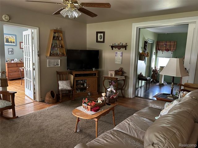 1429 E Caro Road, Caro, MI 48723