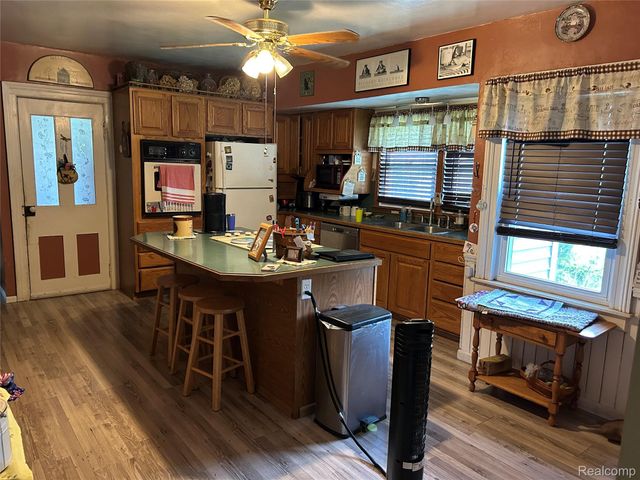 1429 E Caro Road, Caro, MI 48723