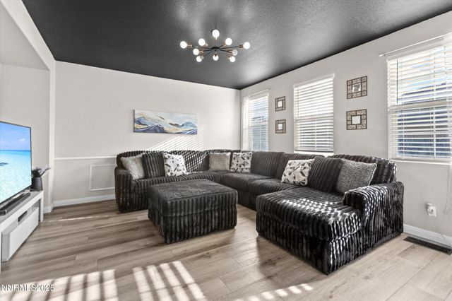 8922 Sorcha Street, Reno, NV 89506