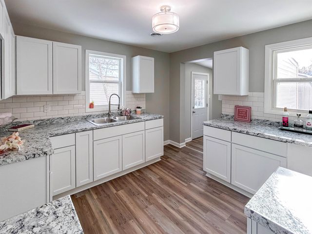 1388 Carman Street, Burton, MI 48529