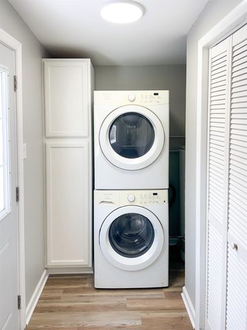 1388 Carman Street, Burton, MI 48529