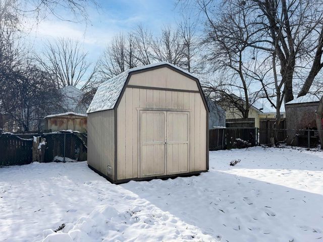 1388 Carman Street, Burton, MI 48529