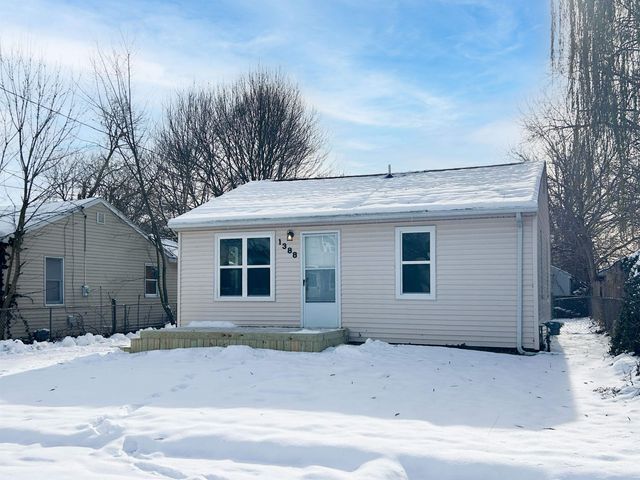 1388 Carman Street, Burton, MI 48529