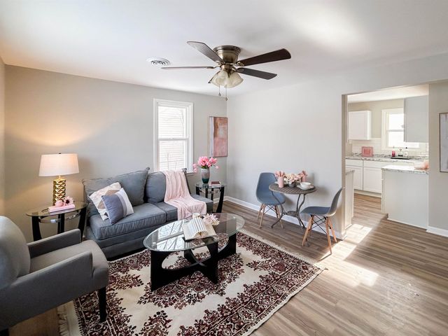 1388 Carman Street, Burton, MI 48529