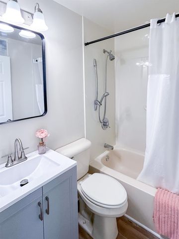 1388 Carman Street, Burton, MI 48529