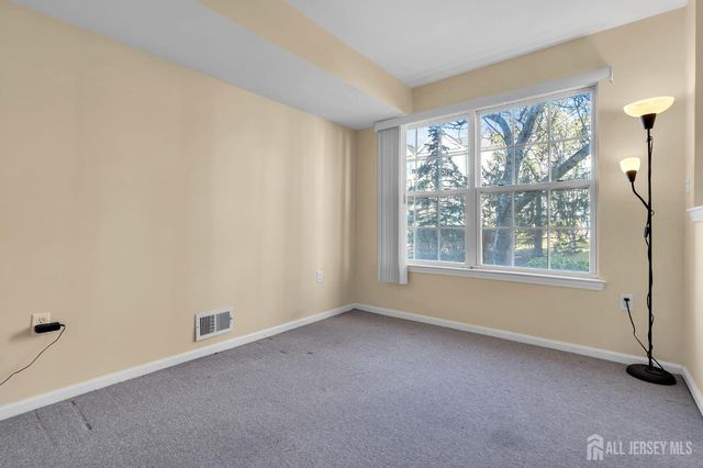 63 Giera Court, Parlin, NJ 08859