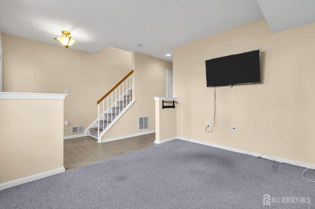 63 Giera Court, Parlin, NJ 08859