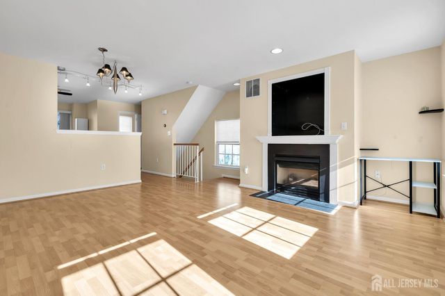 63 Giera Court, Parlin, NJ 08859