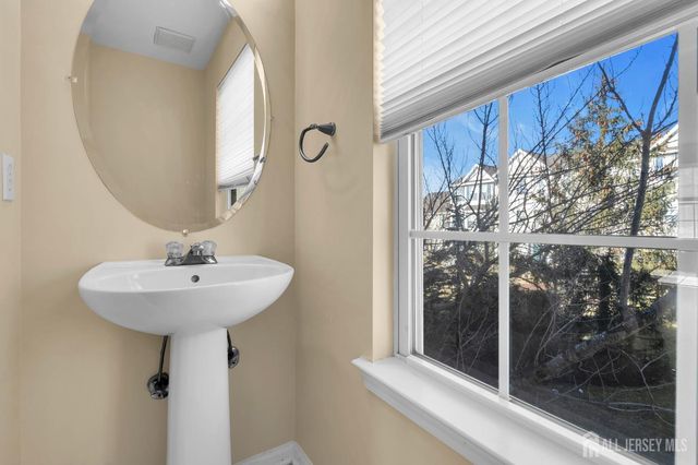 63 Giera Court, Parlin, NJ 08859