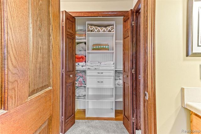 16515 Festian Drive, Clinton Township, MI 48035