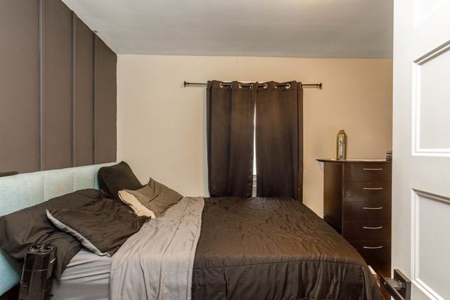 33 Henry Street, Fitchburg, MA 01420