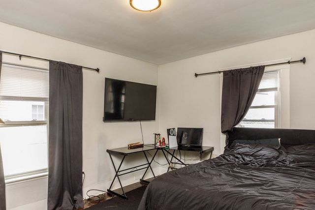 33 Henry Street, Fitchburg, MA 01420