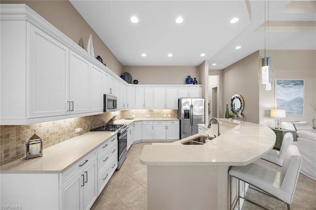 6550 Roma WAY, Naples, FL 34113