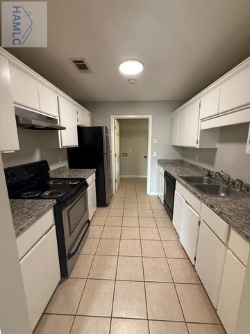 1385 Coalition Circle, Hinesville, GA 31313