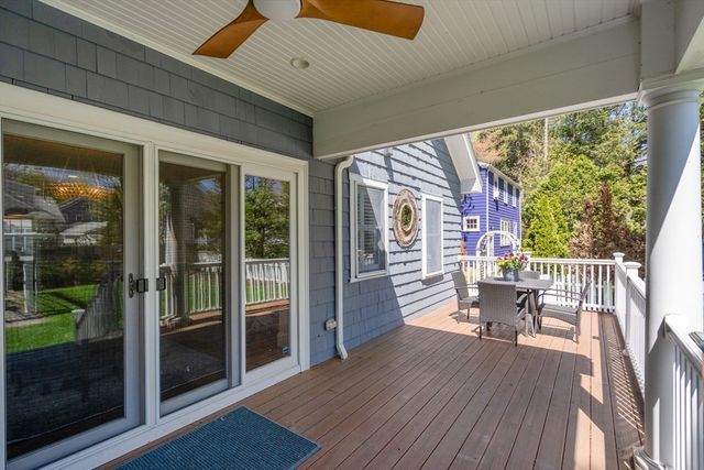 11 Fairlawn St, Needham, MA 02492