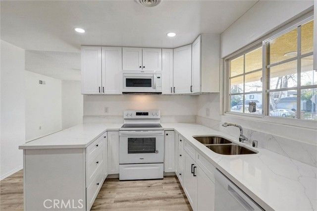 10532 Eton, Chatsworth (los Angeles), CA 91311