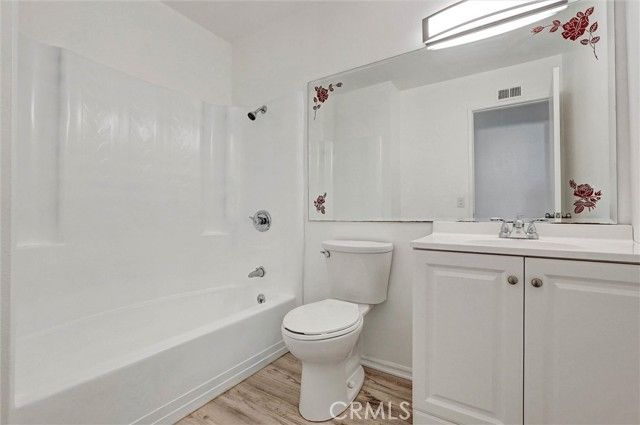 10532 Eton, Chatsworth (los Angeles), CA 91311