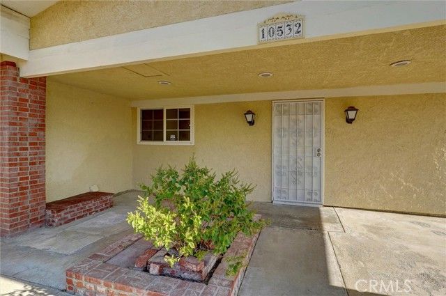 10532 Eton, Chatsworth (los Angeles), CA 91311