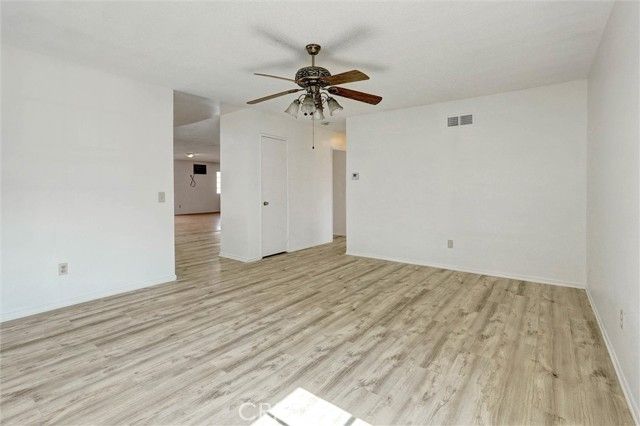 10532 Eton, Chatsworth (los Angeles), CA 91311