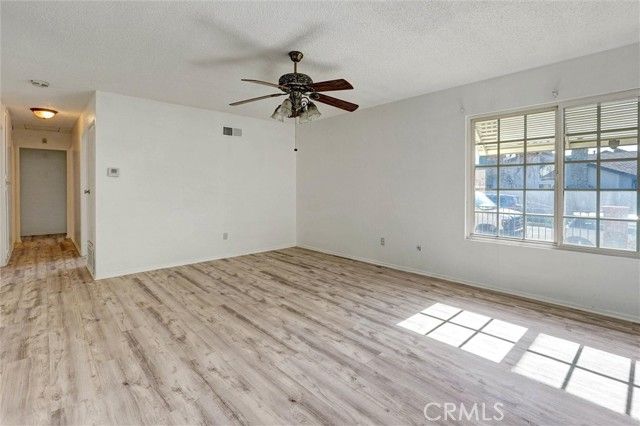 10532 Eton, Chatsworth (los Angeles), CA 91311