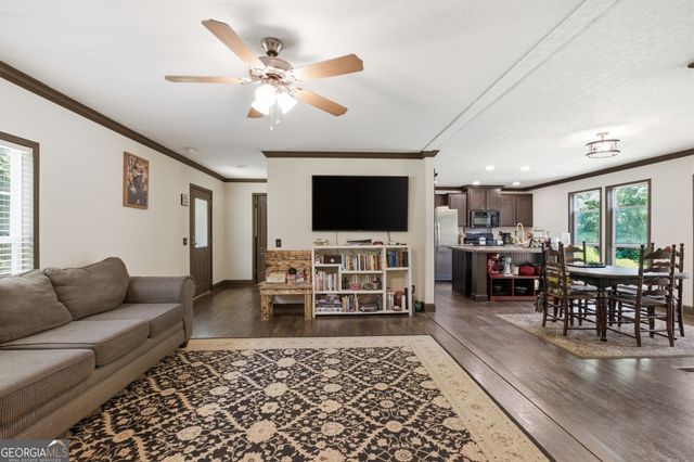490 Gumlog Creek Road, Martin, GA 30557