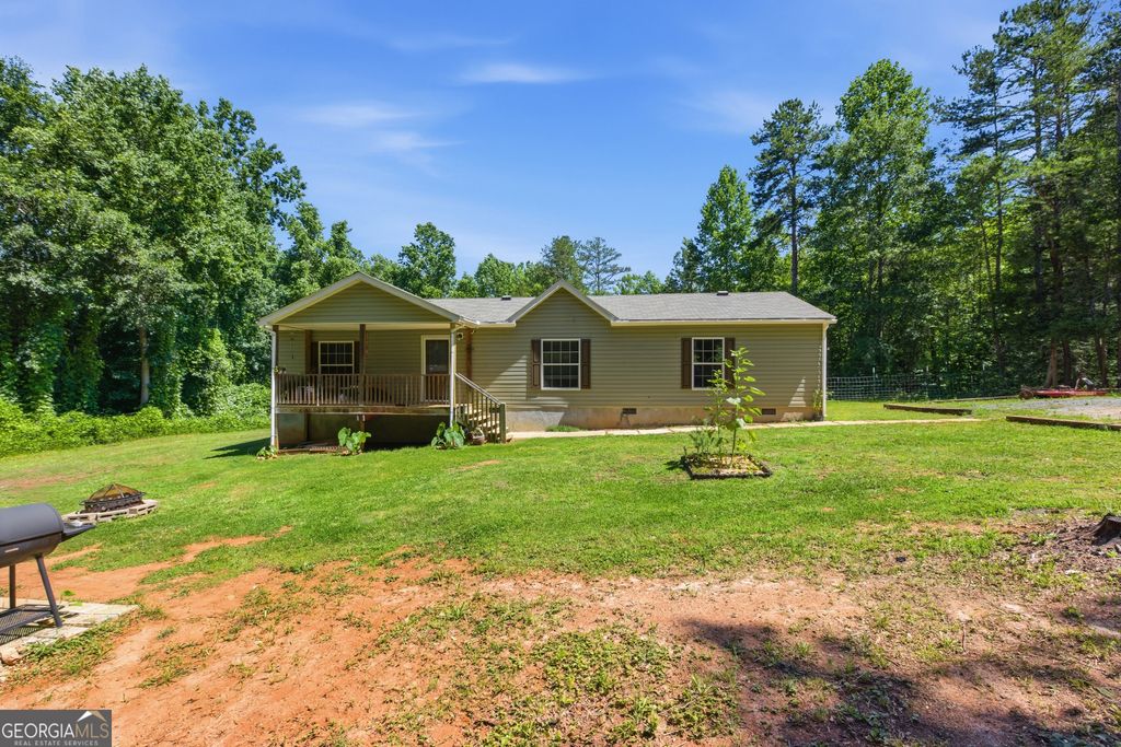 490 Gumlog Creek Road, Martin, GA 30557