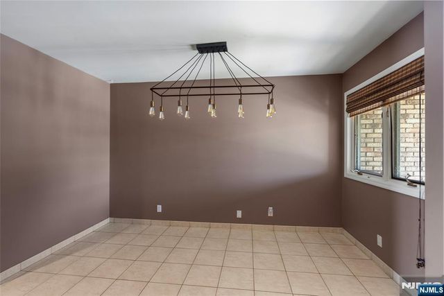 300 Gorge Road 2, Cliffside Park, NJ 07010