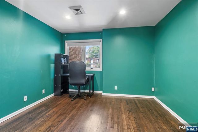 300 Gorge Road 2, Cliffside Park, NJ 07010